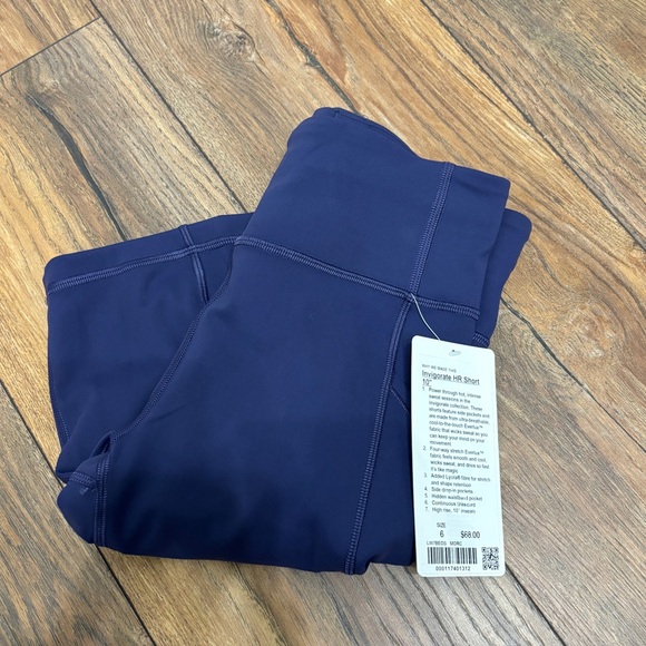 Lululemon Invigorate High-Rise Short 10" size 6 NWT - Picture 4 of 8